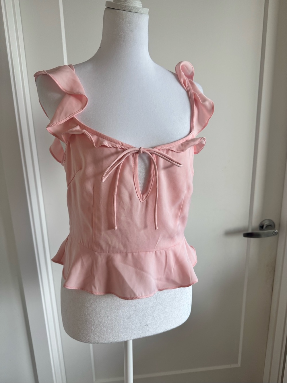 Superdown Pink Ruffle Tie-Front Peplum Top